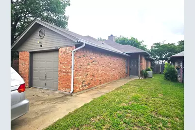 1007 Mitchell Lane, Burleson, TX 76028 - Photo 2
