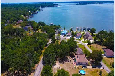307 Coral Reef Street, Gun Barrel City, TX 75156 - Photo 6