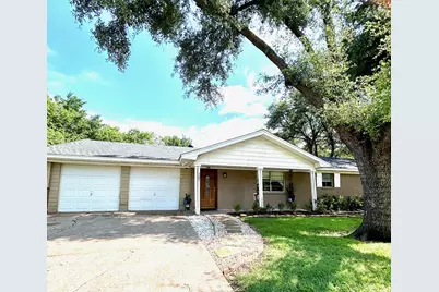 307 E 5th Street, Kaufman, TX 75142 - Photo 1