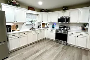 307 E 5th St, Kaufman, TX 75142 - Photo 12