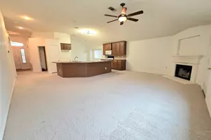 4425 Chaparral Creek Dr, Fort Worth, TX 76123 - Photo 4