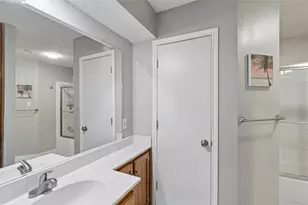 2206 Sexton Dr, Arlington, TX 76015 - Photo 10