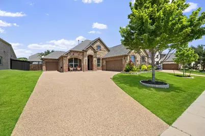 9902 Clubhouse Circle, Rowlett, TX 75089 - Photo 4