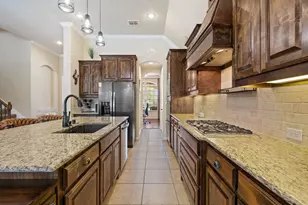 9902 Clubhouse Cir, Rowlett, TX 75089 - Photo 14