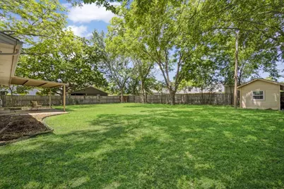 470 W Marshall Street, Van Alstyne, TX 75495 - Photo 22
