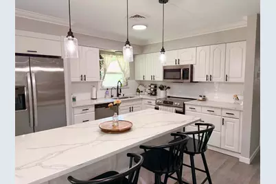 2227 Cambridge Drive, Irving, TX 75061 - Photo 2