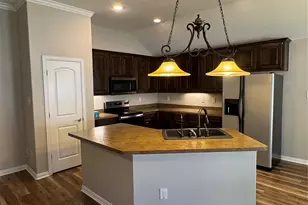 111 Valley Ranch Ct, Waxahachie, TX 75165 - Photo 6