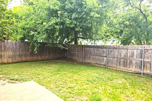 1005 Mitchell Ln, Burleson, TX 76028 - Photo 20