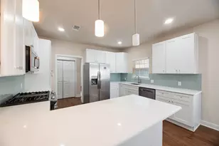 807 Hollywood Ave, Dallas, TX 75208 - Photo 14