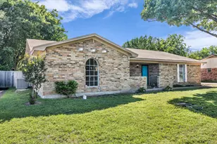 141 Travis Ln, Hewitt, TX 76643 - Photo 2
