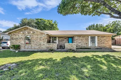 141 Travis Lane, Hewitt, TX 76643 - Photo 1