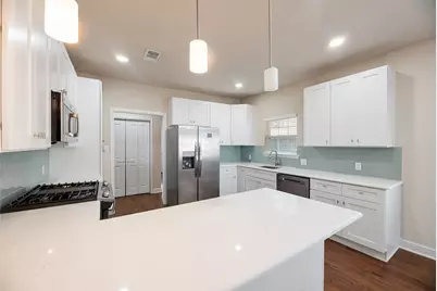 807 Hollywood Avenue, Dallas, TX 75208 - Photo 14