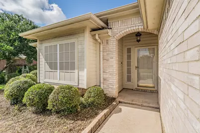 5814 Rock Meadow Trail, Arlington, TX 76017 - Photo 2