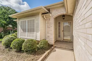 5814 Rock Meadow Trail, Arlington, TX 76017 - Photo 2