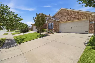 6005 Melanie Drive, Fort Worth, TX 76131 - Photo 4