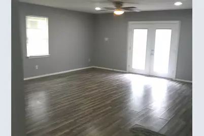 4509 Burke Road, Fort Worth, TX 76119 - Photo 10