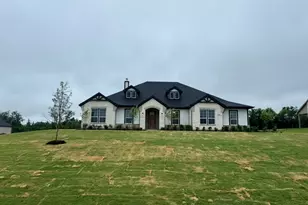 411 Indian Crk Rd, Van Alstyne, TX 75495 - Photo 1