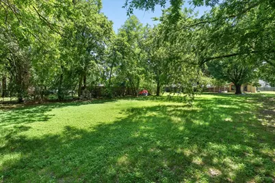 1311 S Clements Street, Gainesville, TX 76240 - Photo 22