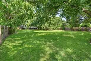 1311 S Clements St, Gainesville, TX 76240 - Photo 24