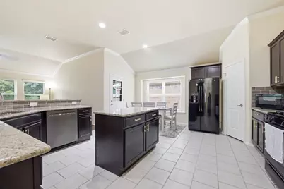 11800 Hamptonbrook Drive, McKinney, TX 75071 - Photo 6