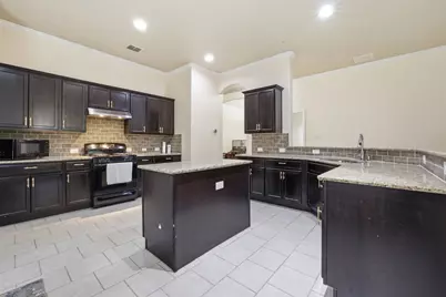 11800 Hamptonbrook Drive, McKinney, TX 75071 - Photo 4