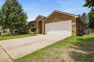 11800 Hamptonbrook Drive, McKinney, TX 75071 - Photo 2