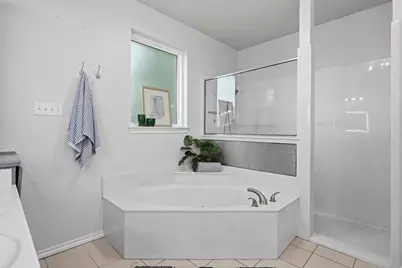 3236 Golden Oaks Circle, Granbury, TX 76049 - Photo 26