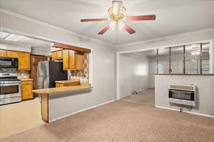 706 S Santa Fe St, Wolfe City, TX 75496 - Photo 8
