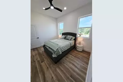 520 Woodbine Avenue, Dallas, TX 75203 - Photo 8