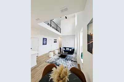 520 Woodbine Avenue, Dallas, TX 75203 - Photo 2