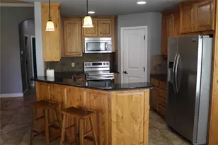 9204 Parkview Cir, Tolar, TX 76476 - Photo 12