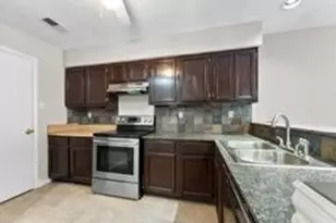 2011 Towngate Dr, Garland, TX 75041 - Photo 8