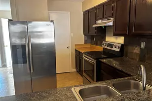 2011 Towngate Dr, Garland, TX 75041 - Photo 10