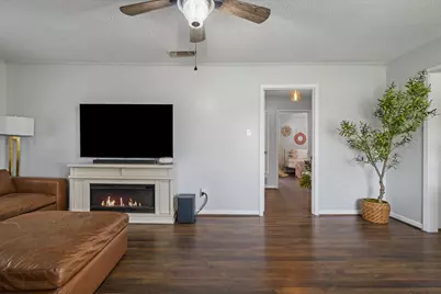 151 W College Street, Canton, TX 75103 - Photo 6