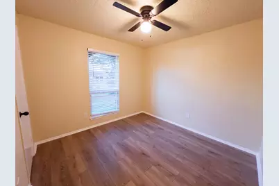 1037 Nancy Lane, Lancaster, TX 75134 - Photo 10
