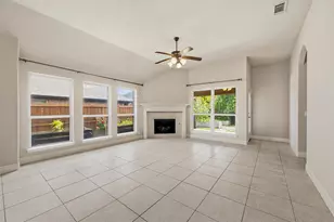 512 Carnation Ln, Mansfield, TX 76063 - Photo 10