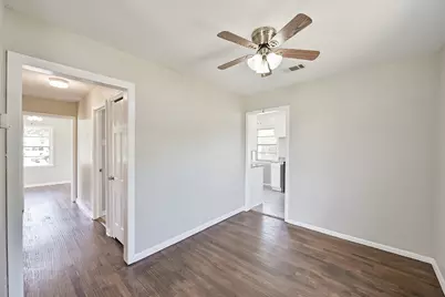 1501 Greenbrier Drive, River Oaks, TX 76114 - Photo 8