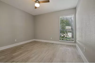7334 Oakmore Drive, Dallas, TX 75249 - Photo 12