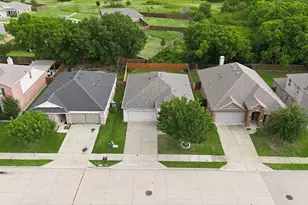 1805 Megan Creek Dr, Little Elm, TX 75068 - Photo 24