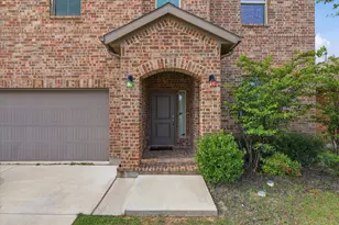 717 Greenford Mnr, Fort Worth, TX 76247 - Photo 4
