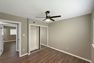 4006 Hanover Dr, Garland, TX 75042 - Photo 18