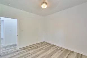 1405 E Maddox Ave, Fort Worth, TX 76104 - Photo 34
