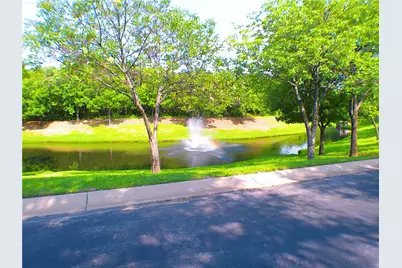 933 Bridges Drive, Arlington, TX 76012 - Photo 2