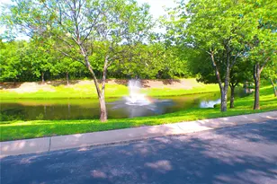 933 Bridges Dr, Arlington, TX 76012 - Photo 2