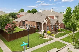 7833 Crampton Ln, Frisco, TX 75035 - Photo 1