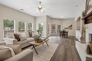 7833 Crampton Ln, Frisco, TX 75035 - Photo 6