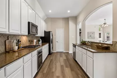 7833 Crampton Lane, Frisco, TX 75035 - Photo 12