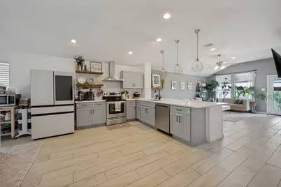2713 Gardendale Drive, Fort Worth, TX 76120 - Photo 8