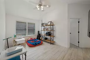 2713 Gardendale Dr, Fort Worth, TX 76120 - Photo 20