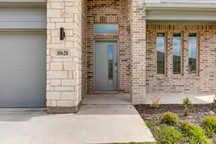 10628 Tonkala Dr, Fort Worth, TX 76179 - Photo 4